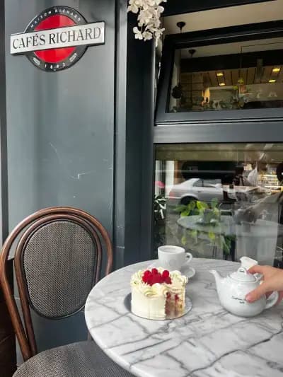 Lavené Pâtisserie & Café