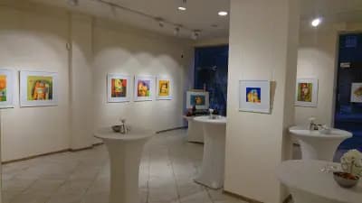 Contrast Gallery / Галерия Контраст