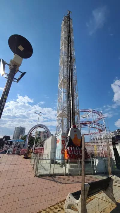 Лунапарк Слънчев бряг