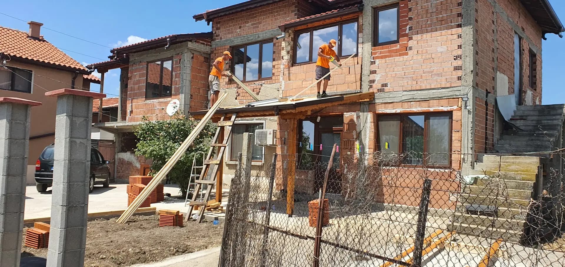 Фирма за ремонт на покриви