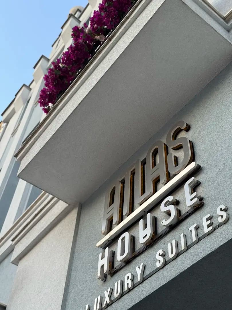 ATLAS HOUSE Luxury Suites