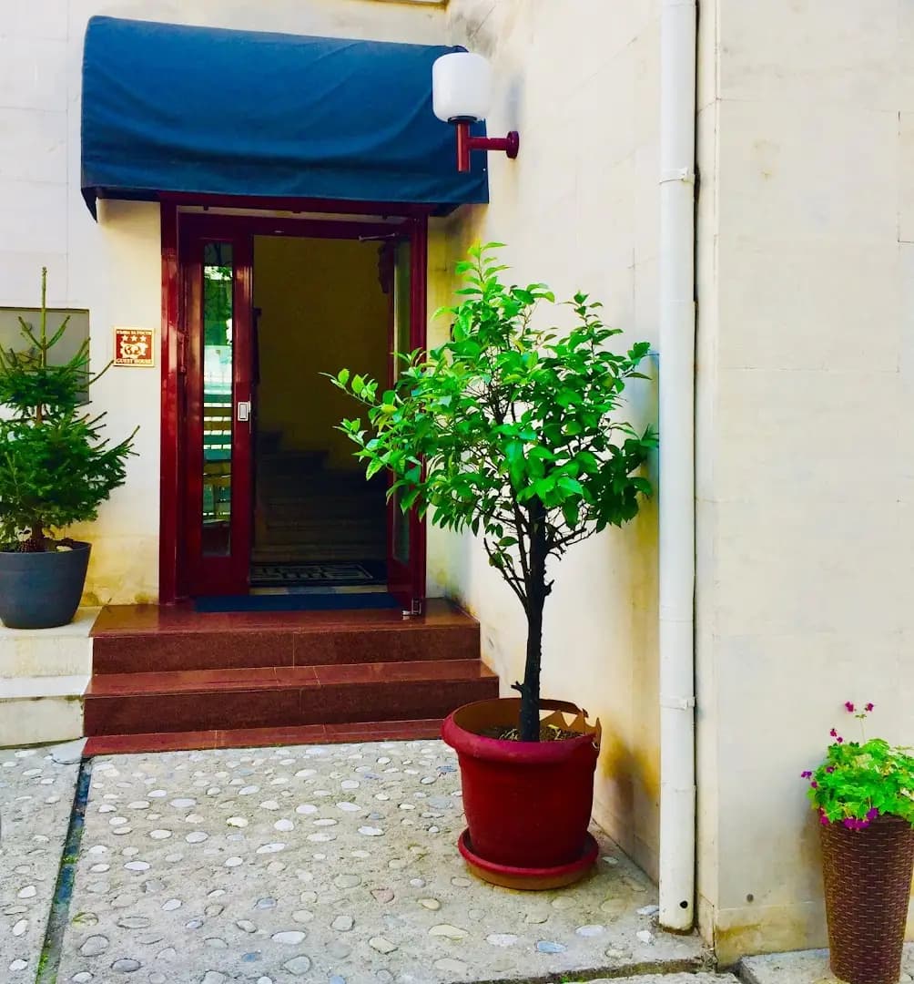 SKYLER GUEST HOUSE