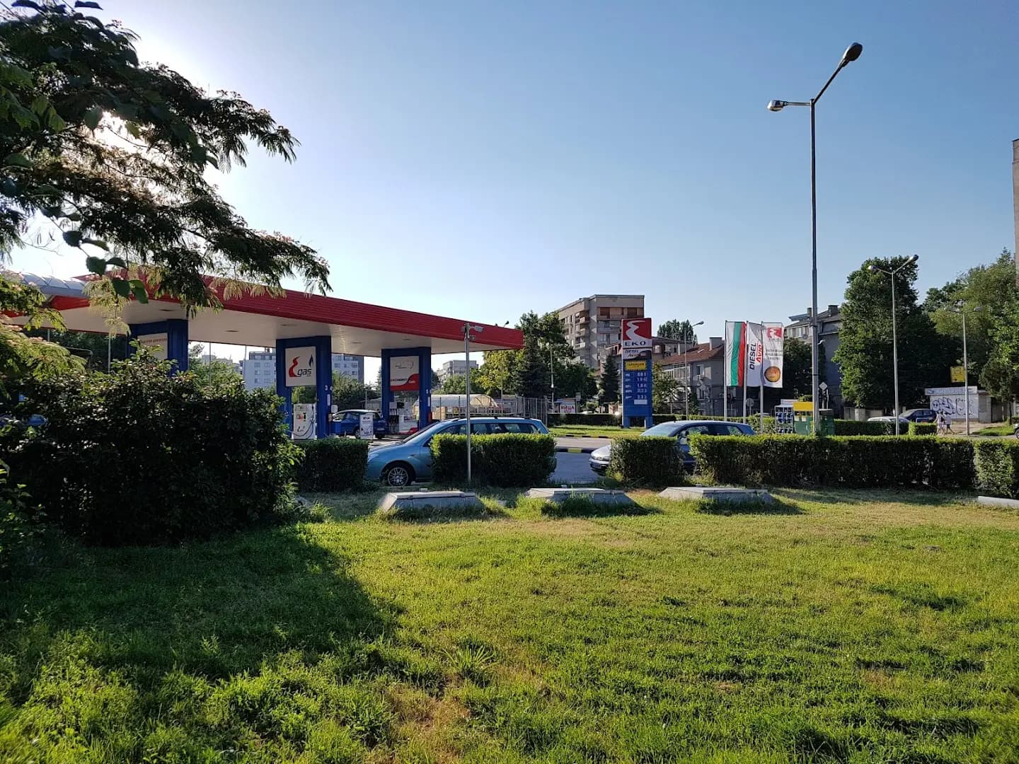 Бензиностанция "Еко"