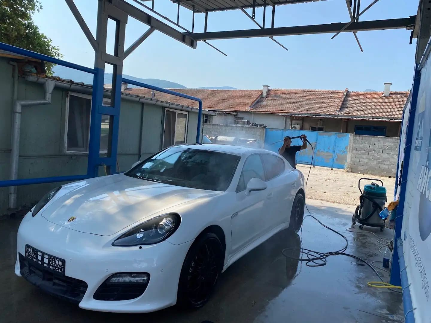 Автомивка Перущица