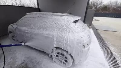 Нон стоп автомивка 24/7 - Гуми 08 до 22 часа - Пловдив
