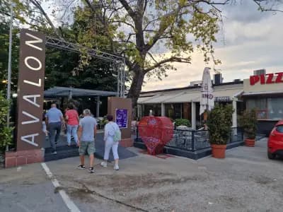 Club AVALON