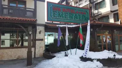 Emerald Apartment-complex
