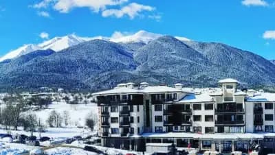 St George Ski & Holiday