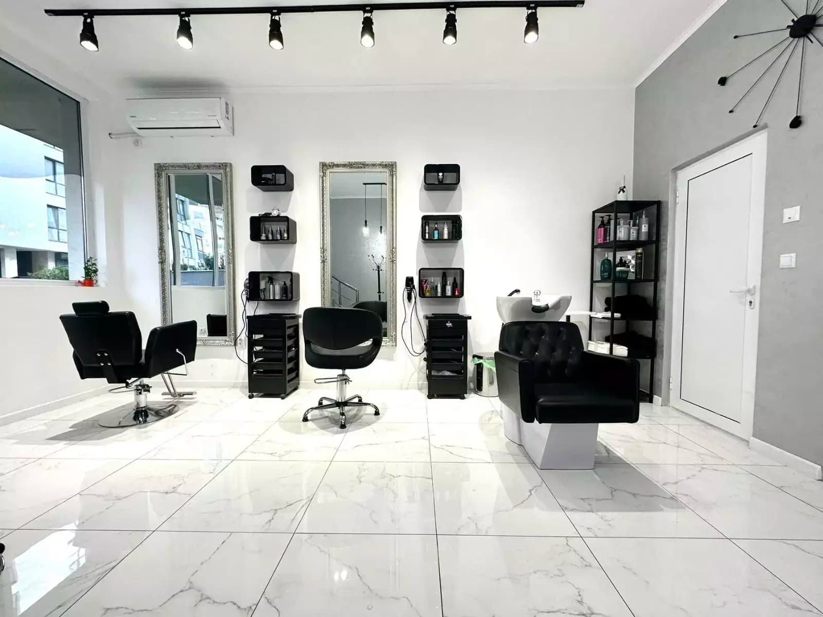 Beauty Queen House