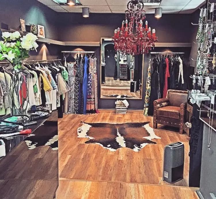 Avin boutique Sofia Shishman