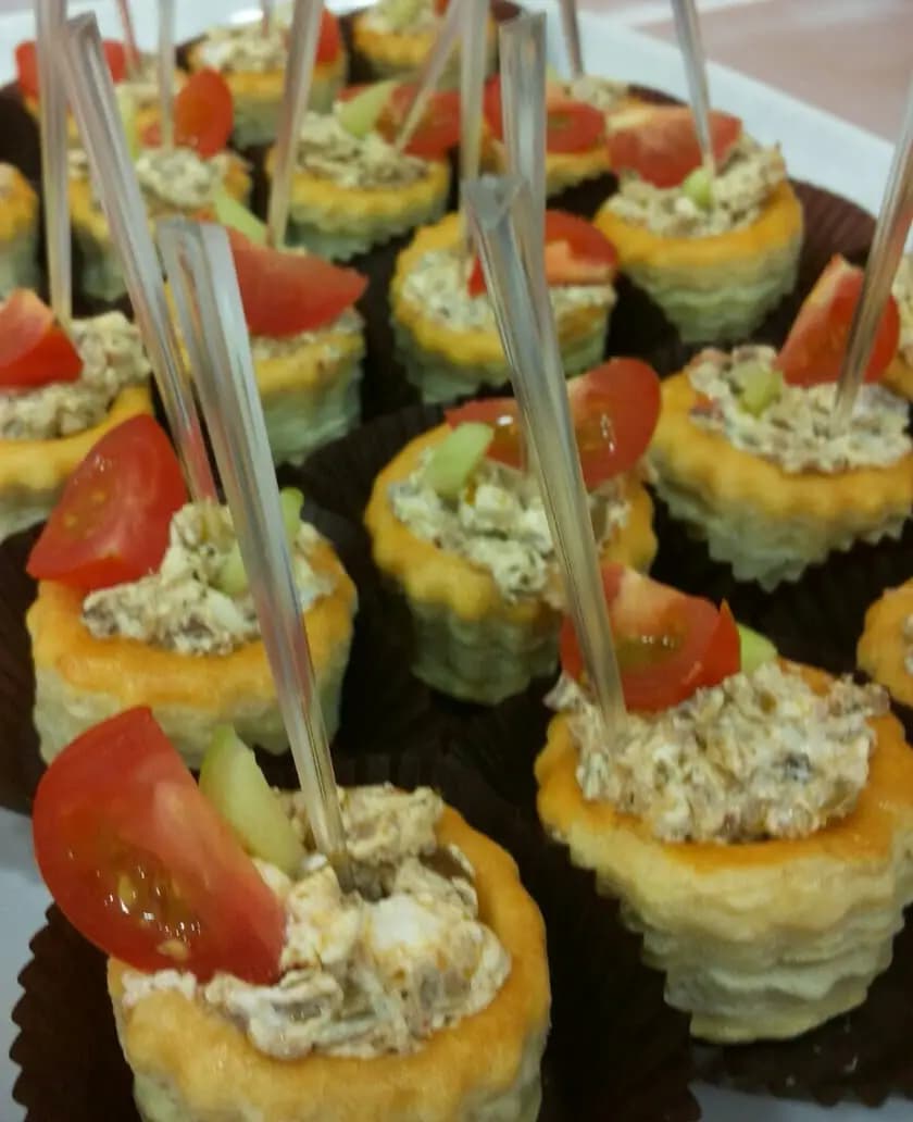 DELI Catering & Rental ІОборудване под наем І Кетъринг услуги І Декорация за празници и събития І Всичко за Вашето