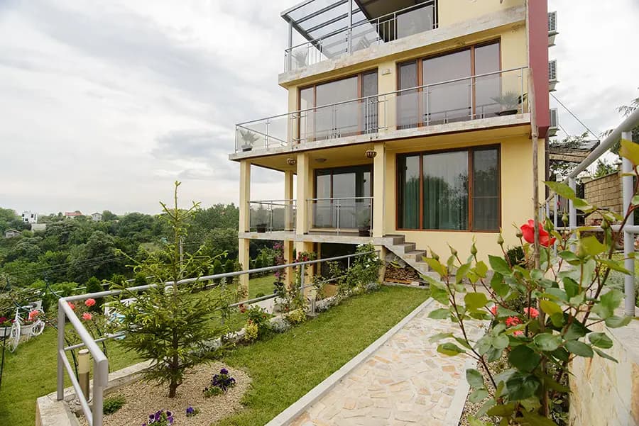 Sea Breeze Villa