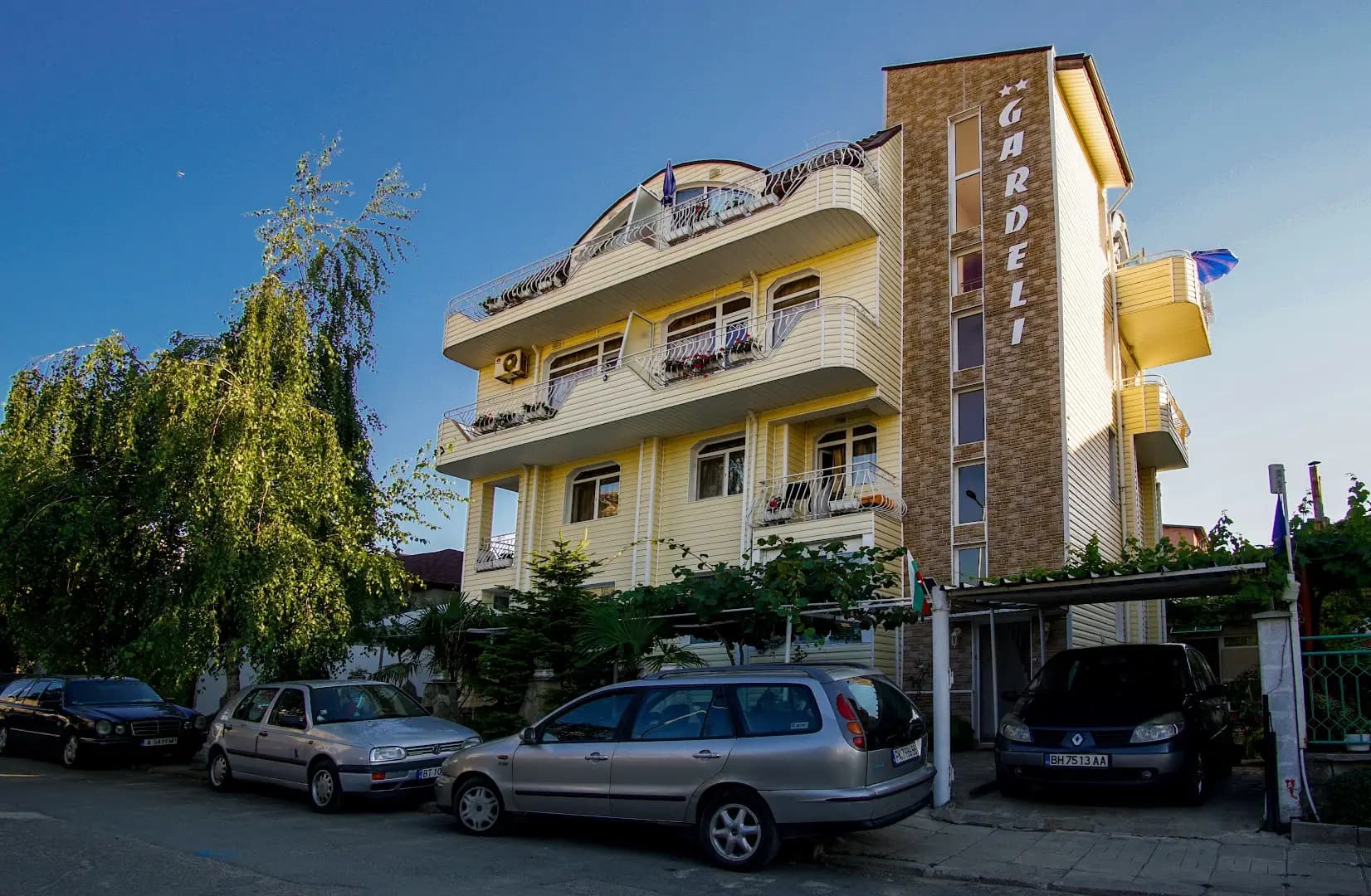 Къща за гости Гардели