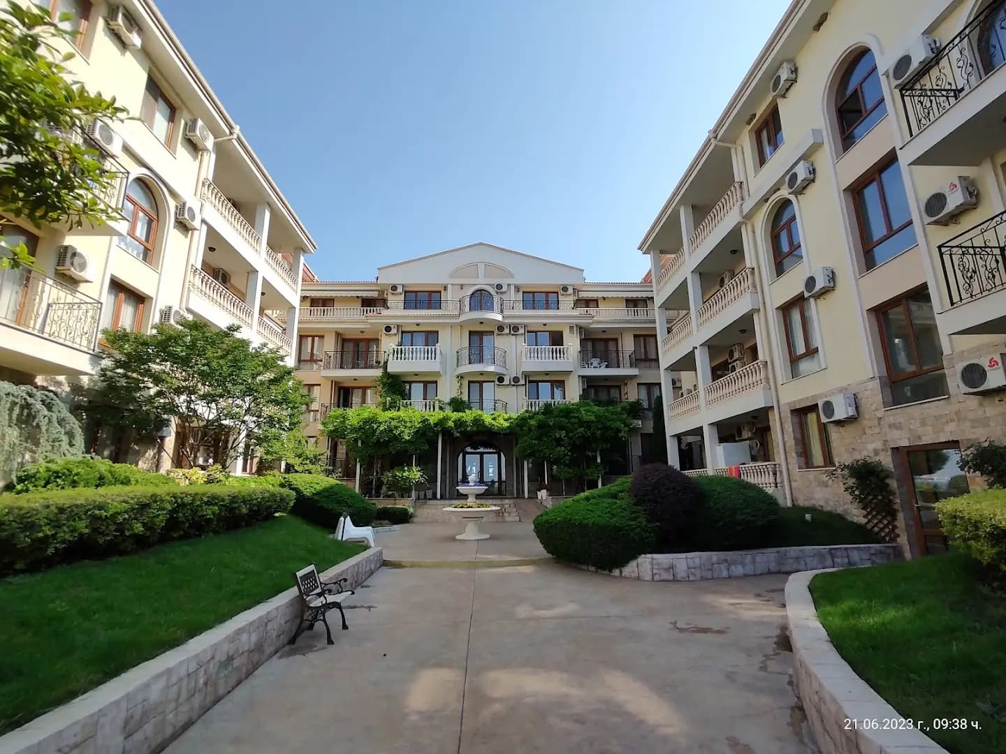 MAISONETTES in Royal Bay Residence and SPA