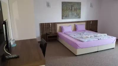 При Художниците