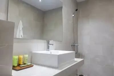 JI HOTEL