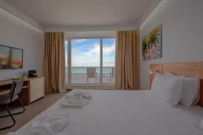 JI HOTEL