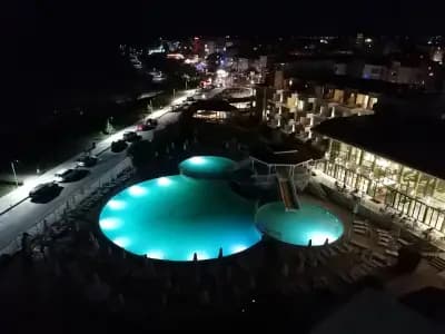 Hotel Perla Beach Luxury - All Inclusive & Free Beach Access