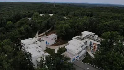 Хотел Форест Бийч