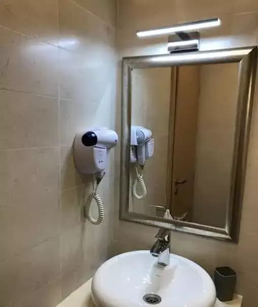 Салена Бийч Хотел