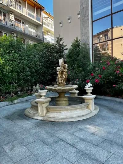 Siena Palace - Free parking