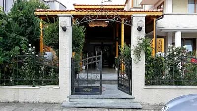 Guest House Lazur