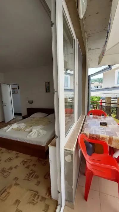 Къща за гости В.ВЪЛКОВ / Guest house V.VALKOV