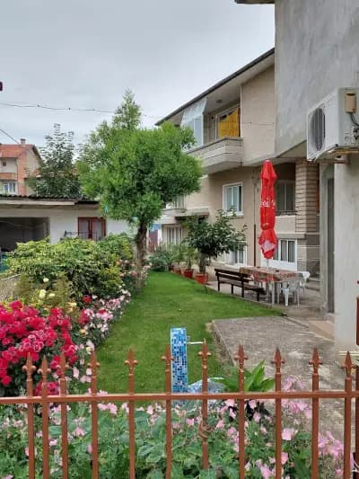 Къща за гости В.ВЪЛКОВ / Guest house V.VALKOV