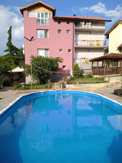 Guest House 51