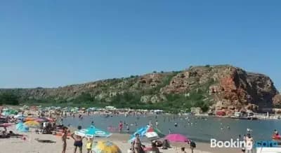 Къща за гости "Черната роза"