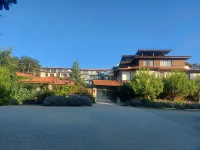 Limani Guest house