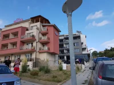 Полина Бийч