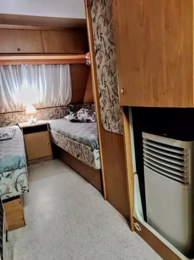 Густо Майна Каравана