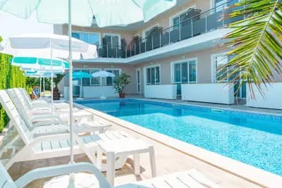 Gradina Holiday