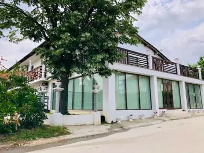 Villa Adrian