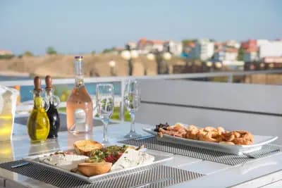 Hotel Eskada Beach