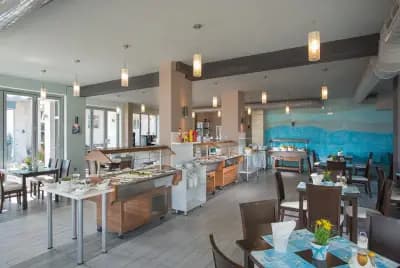 Hotel Eskada Beach