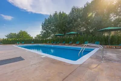 Lecardo Hotel & Restaurant