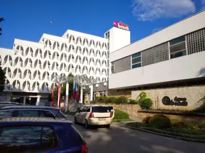 Лагуна Бийч Хотел