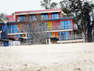 Hotel Largo Beach