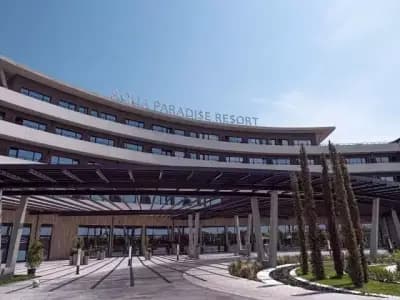 Aqua Paradise Resort & Aqua Park