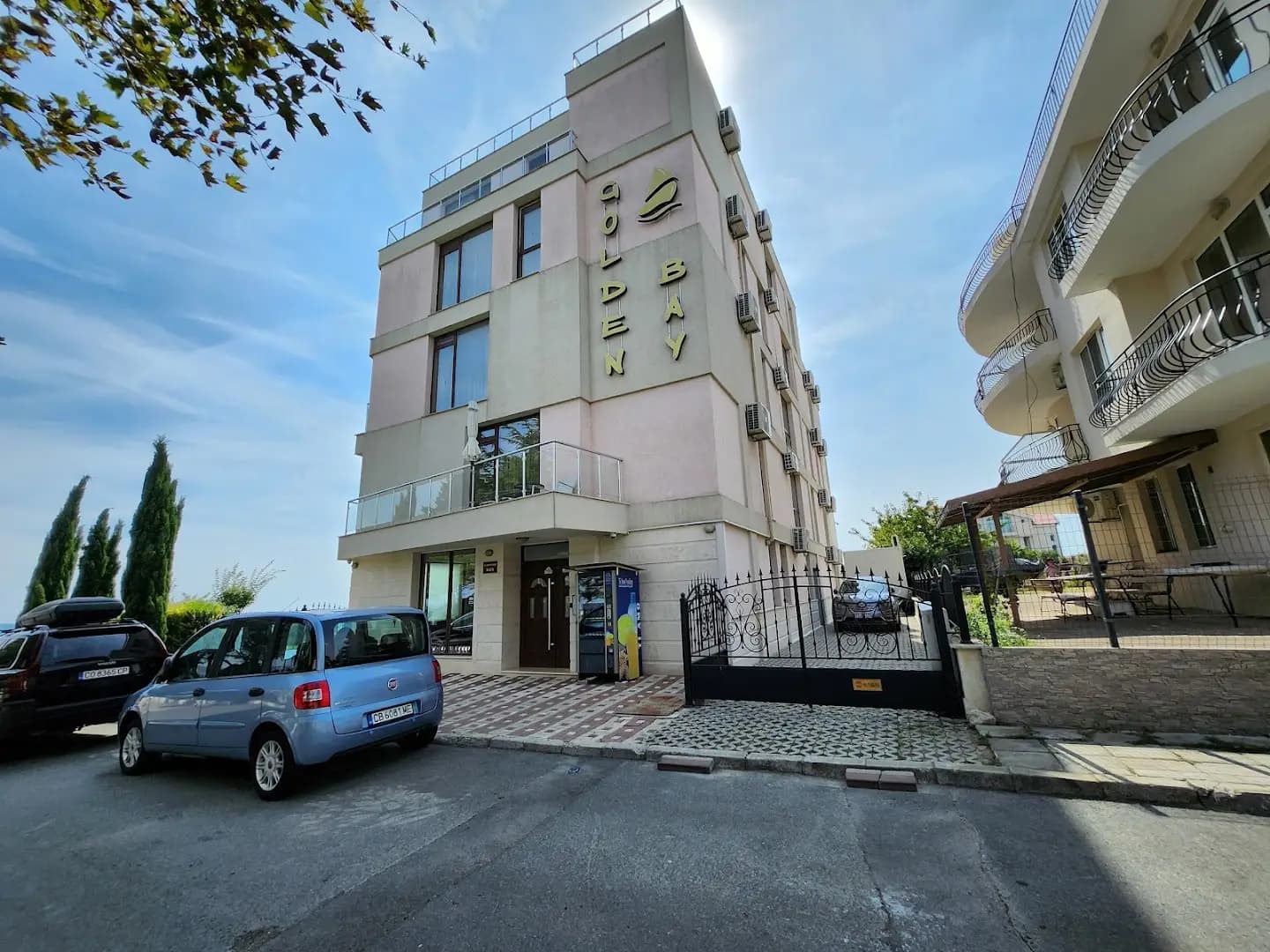 Apartcomplex Golden Bay