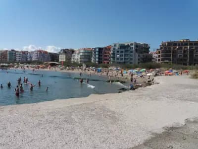 Flat Lora Pomorie