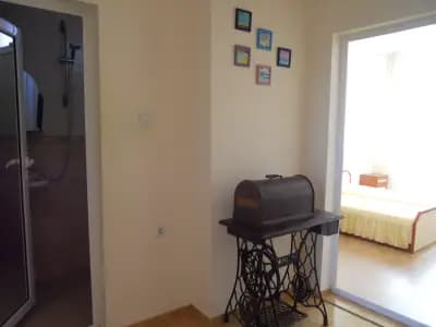 Ina Apartments