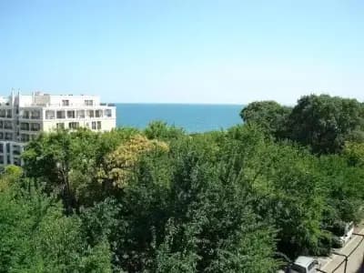 Flora Beach Private