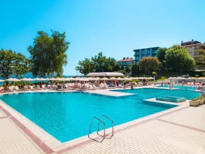 Феста Панорама Хотел