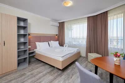 Apart Hotel-Crotiria