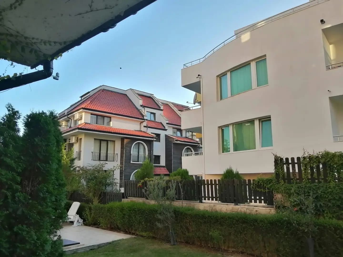 Mars Apartments in Complex Shipka