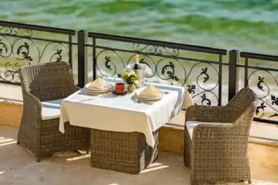 Onyx Beach Residence - Free Parking & Beach Access