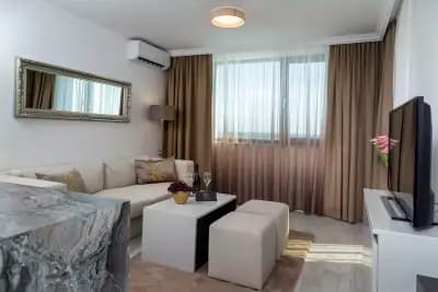 Onyx Beach Residence - Free Parking & Beach Access